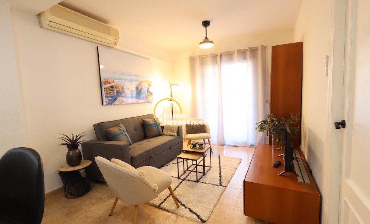 Resale - Apartment - Torrevieja - Torrevieja Centre