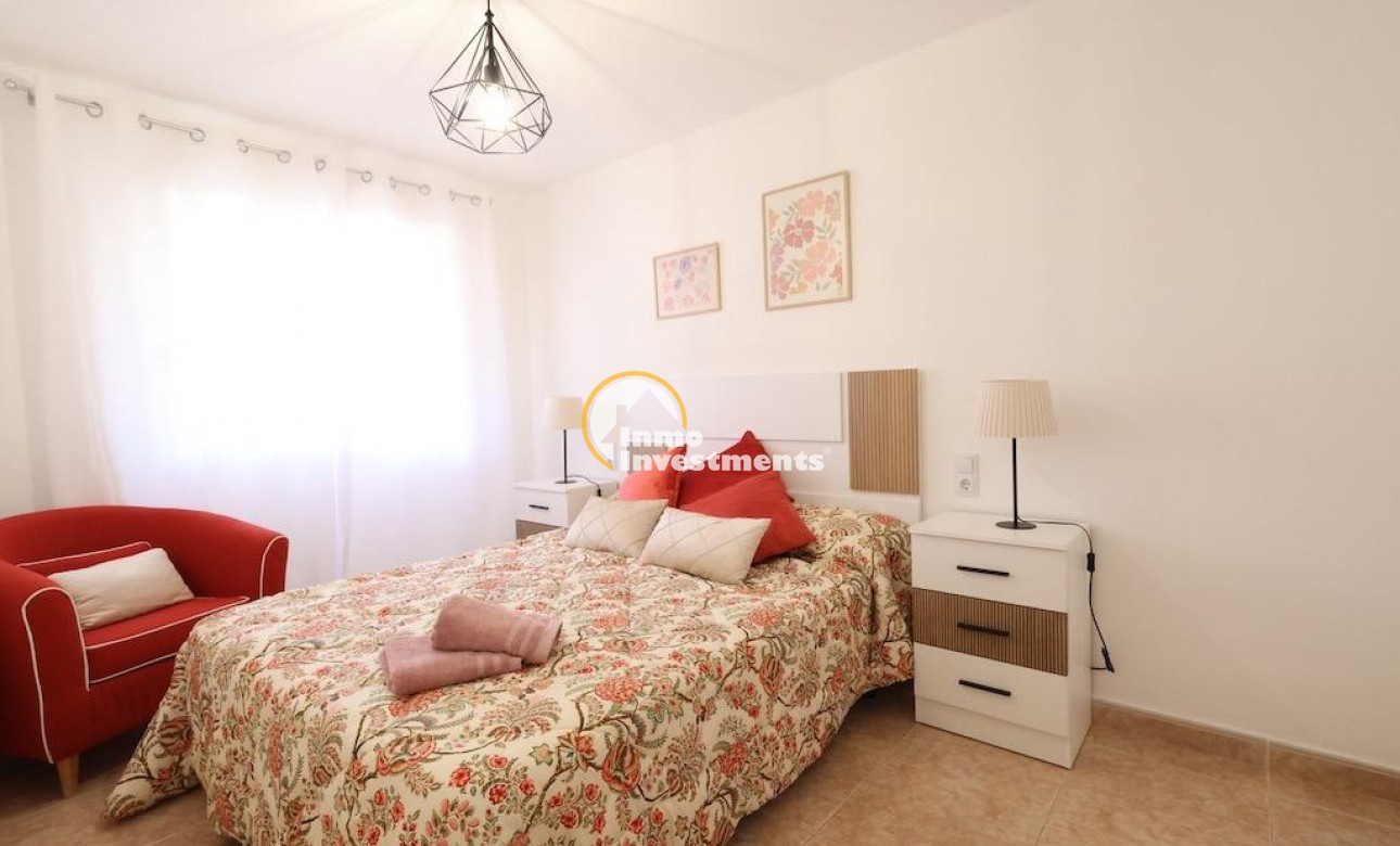 Resale - Apartment - Torrevieja - Torrevieja Centre