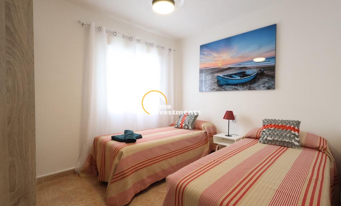 Resale - Apartment - Torrevieja - Torrevieja Centre