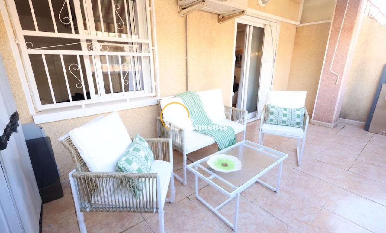 Resale - Apartment - Torrevieja - Torrevieja Centre