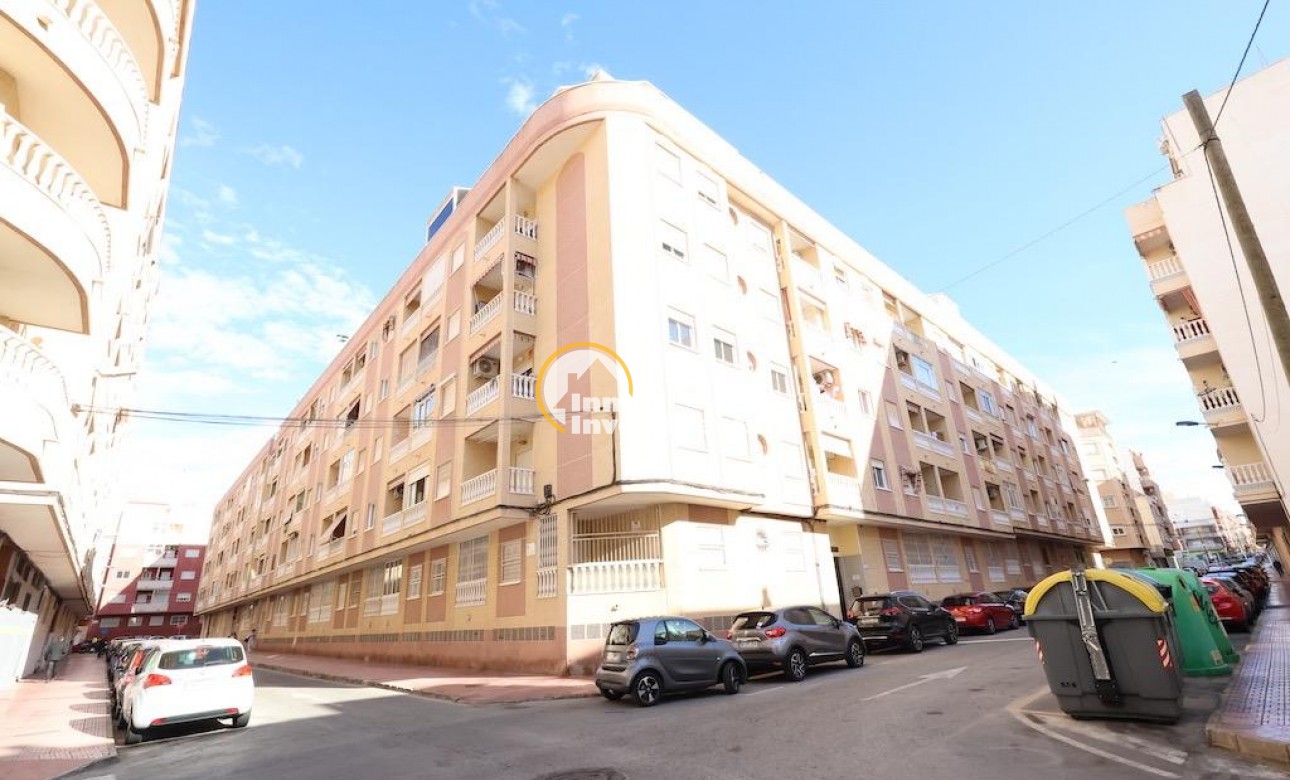 Resale - Apartment - Torrevieja - Torrevieja Centre