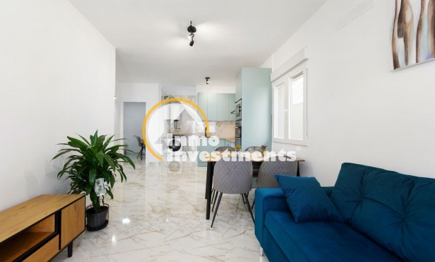 Resale - Villa - Torrevieja - El Chaparral