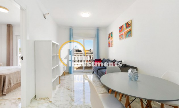 Resale - Villa - Torrevieja - El Chaparral