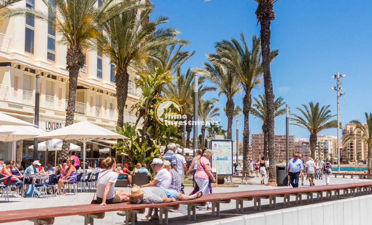 Resale - Bungalow - Torrevieja