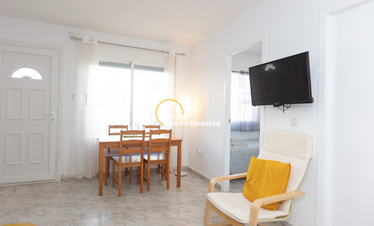 Resale - Bungalow - Torrevieja