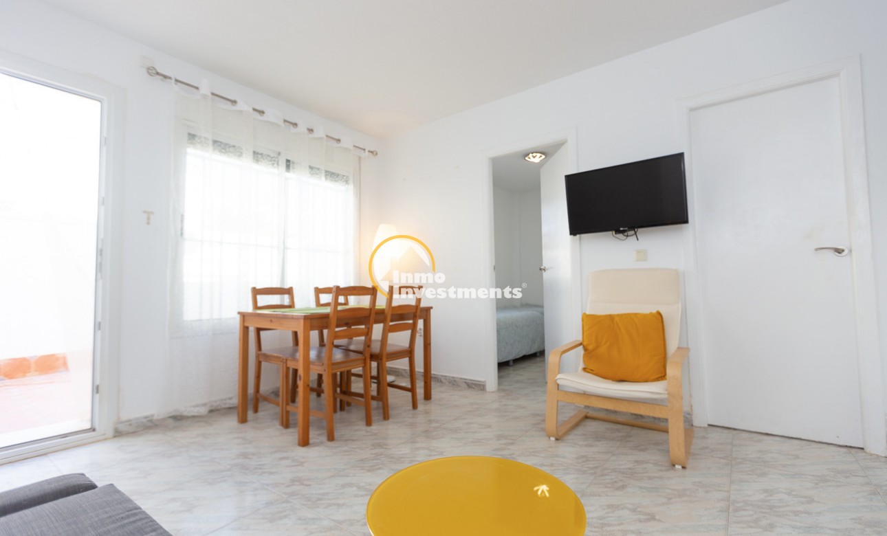 Resale - Bungalow - Torrevieja