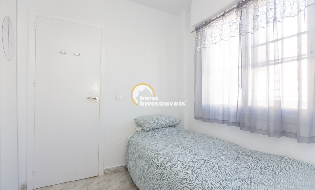 Resale - Bungalow - Torrevieja