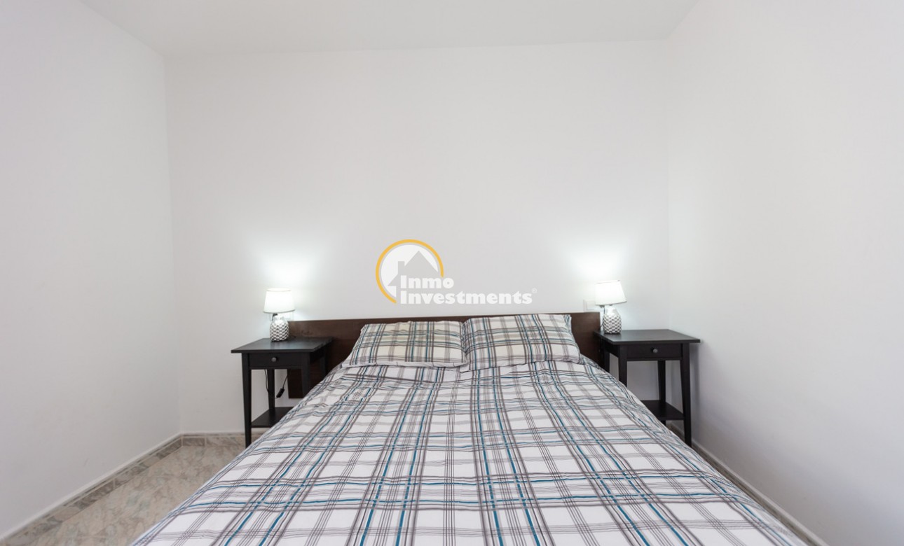 Resale - Bungalow - Torrevieja