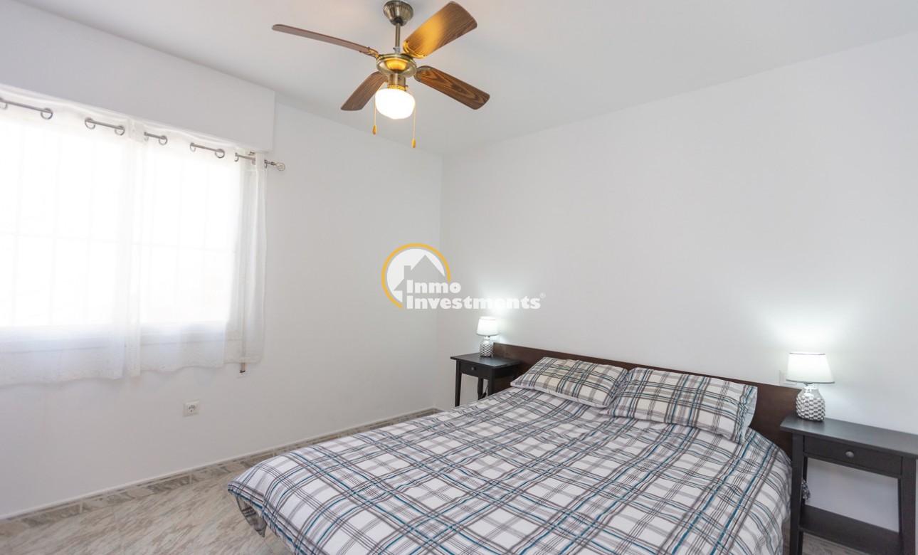 Resale - Bungalow - Torrevieja