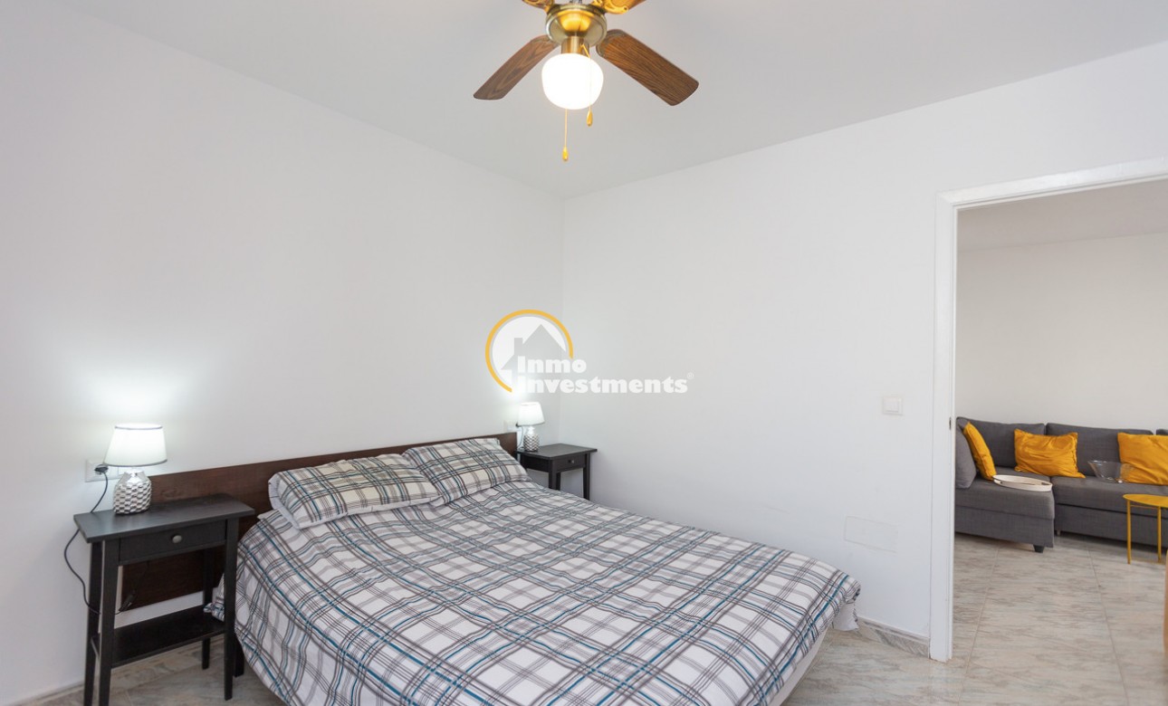 Resale - Bungalow - Torrevieja