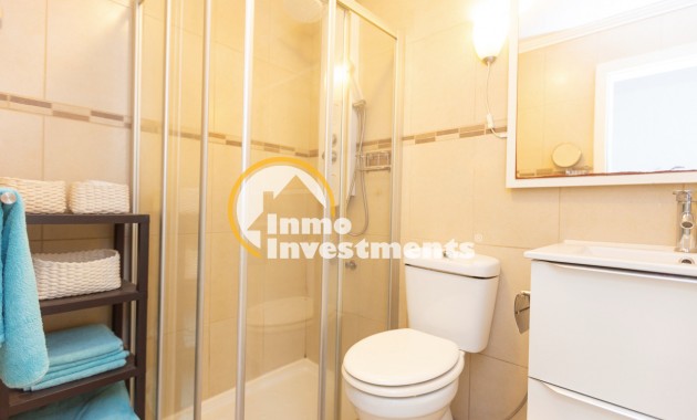 Resale - Bungalow - Torrevieja