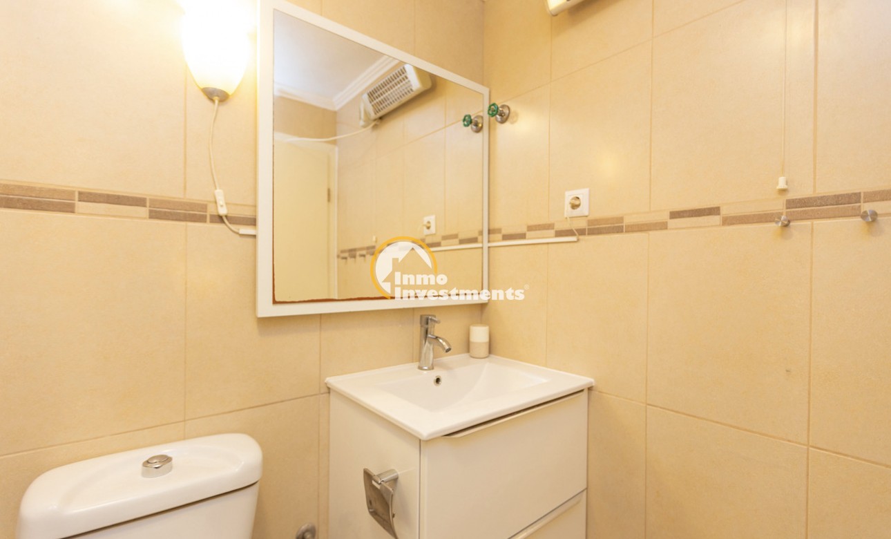 Resale - Bungalow - Torrevieja