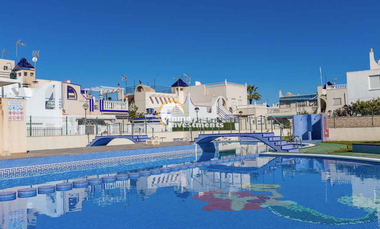 Resale - Bungalow - Torrevieja