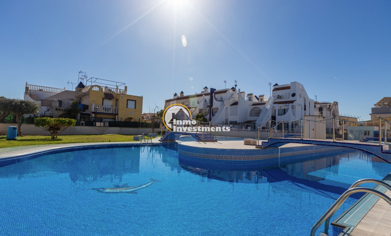 Resale - Bungalow - Torrevieja