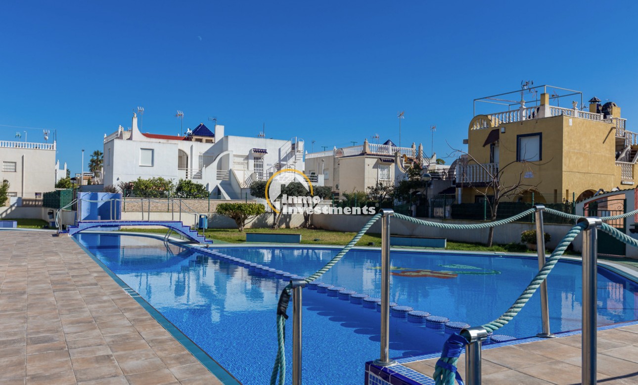 Resale - Bungalow - Torrevieja