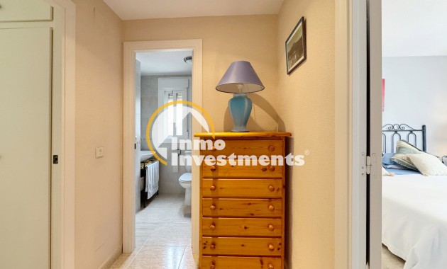 Resale - Apartment - Punta Prima - Beachside