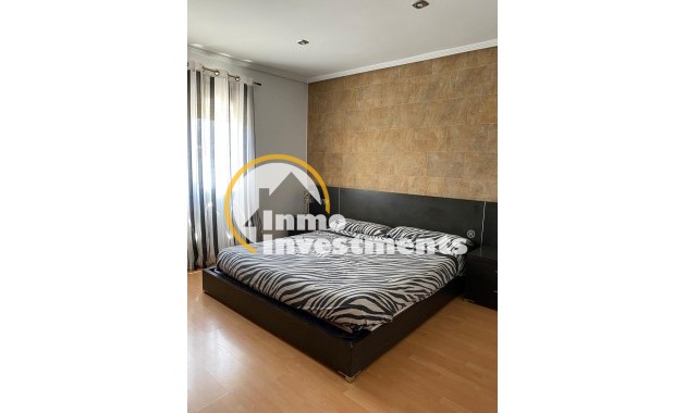 Revente privée - Villa - Torrevieja - Los Balcones