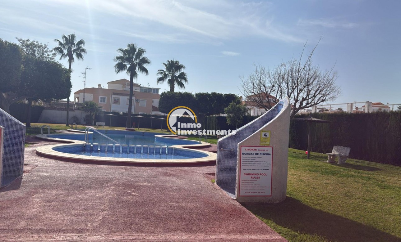 Till salu - Villa - Torrevieja - Torretas