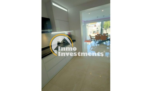 Reventa - Chalet independiente - Orihuela Costa - La Zenia