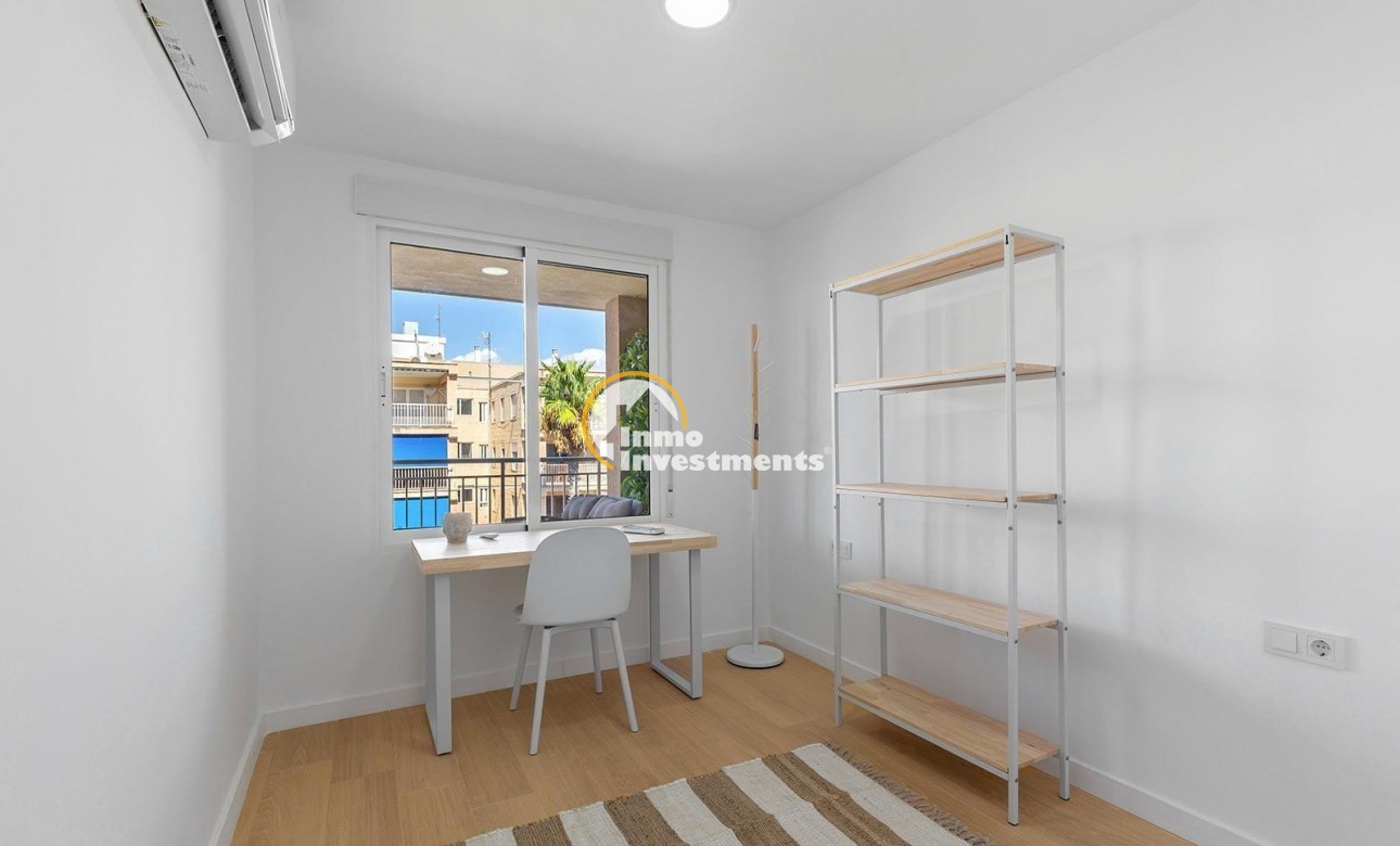 Reventa - Apartamento - Torrevieja - Playa de los Naufragos