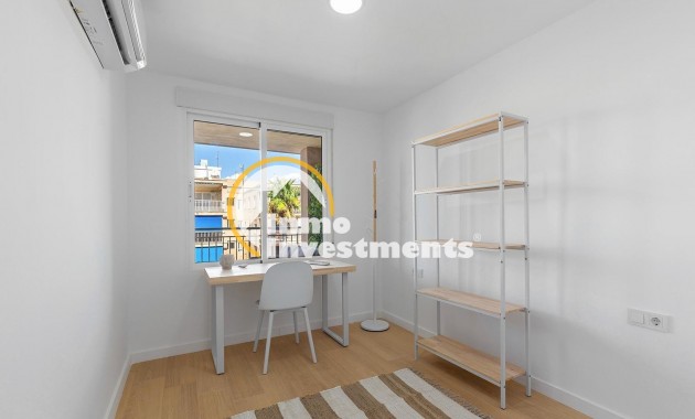 Reventa - Apartamento - Torrevieja - Playa de los Naufragos