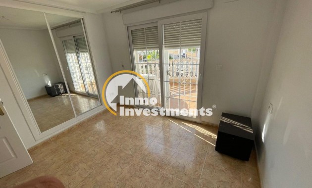 Reventa - Chalet independiente - Torrevieja - Los Altos