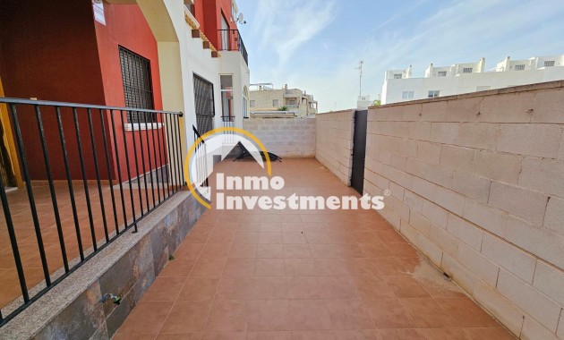 Reventa - Chalet independiente - Torrevieja - Aguas Nuevas