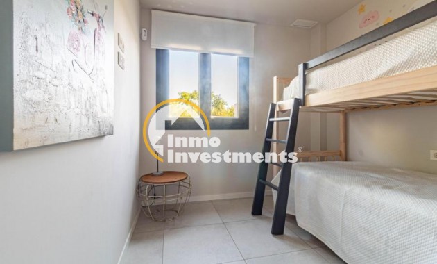 Reventa - Apartamento - Mil Palmeras - Riomar