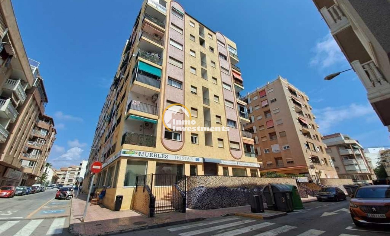 Reventa - Apartamento - Torrevieja - Playa del Cura