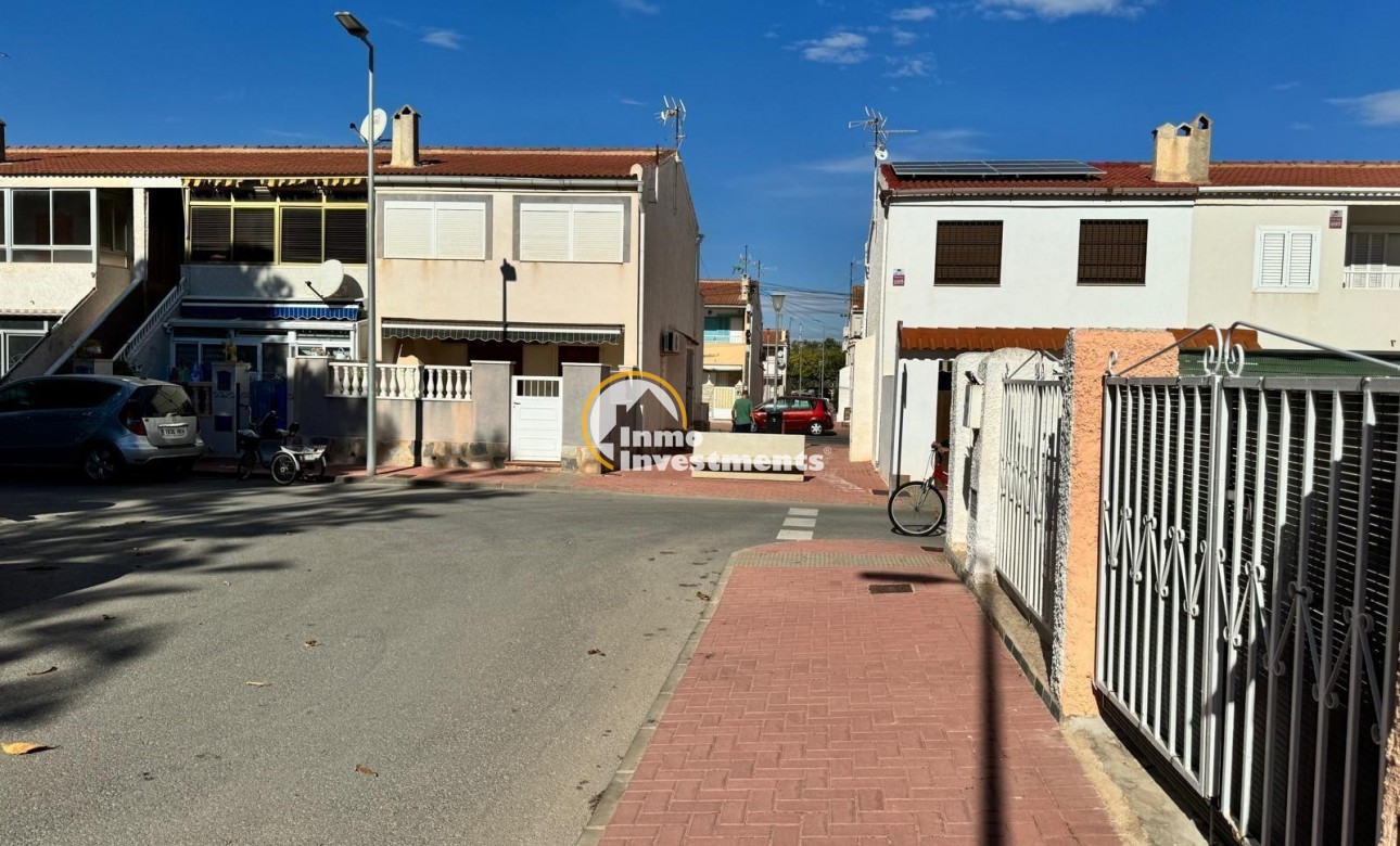 Till salu - Town house - Torrevieja - Playa de los Naufragos