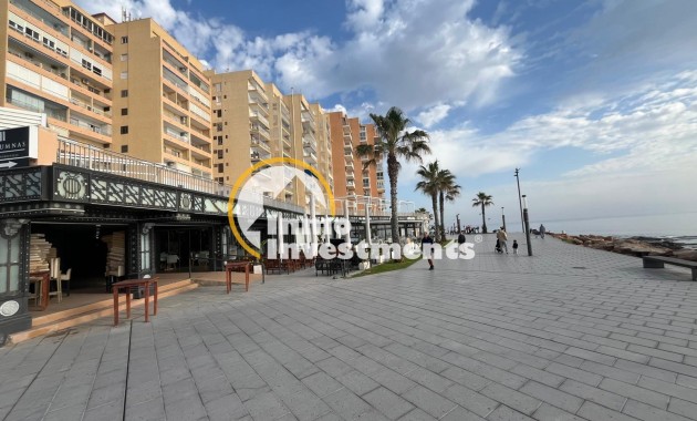 Reventa - Apartamento - Torrevieja - Playa del Cura