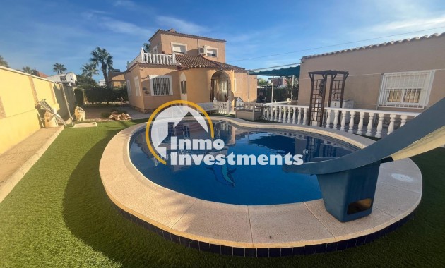 Reventa - Chalet independiente - Torrevieja - San Luis