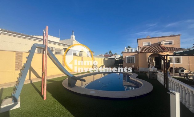 Reventa - Chalet independiente - Torrevieja - San Luis