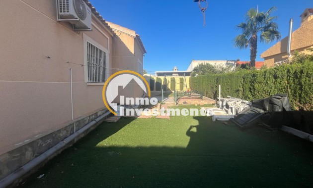 Reventa - Chalet independiente - Torrevieja - San Luis