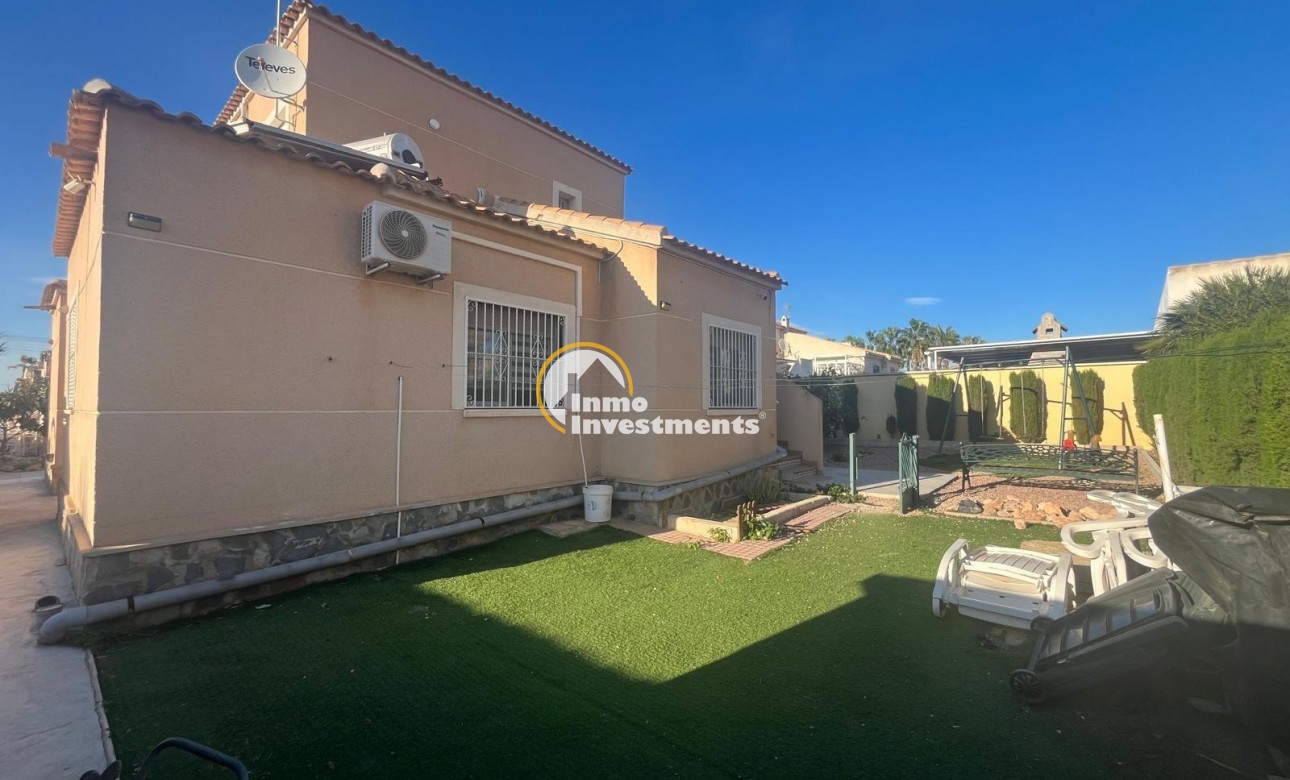 Reventa - Chalet independiente - Torrevieja - San Luis