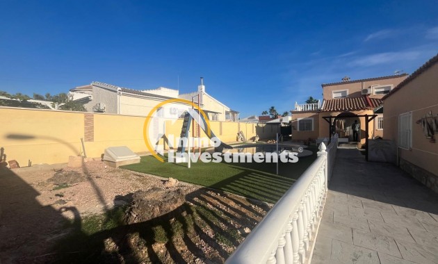 Reventa - Chalet independiente - Torrevieja - San Luis