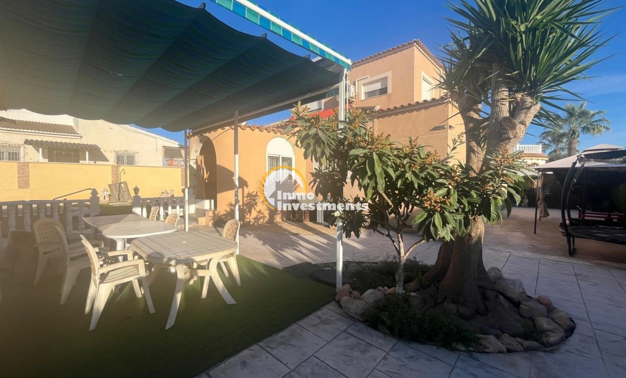 Reventa - Chalet independiente - Torrevieja - San Luis