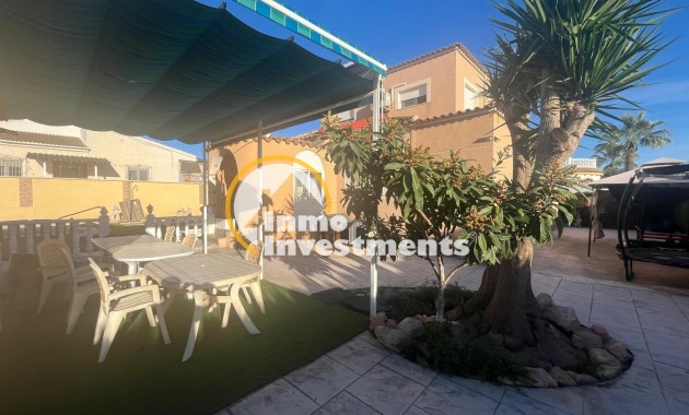 Reventa - Chalet independiente - Torrevieja - San Luis