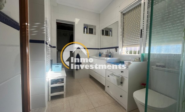 Reventa - Chalet independiente - Torrevieja - San Luis