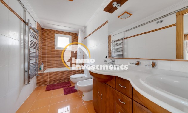 Reventa - Chalet independiente - Orihuela Costa - Punta Prima