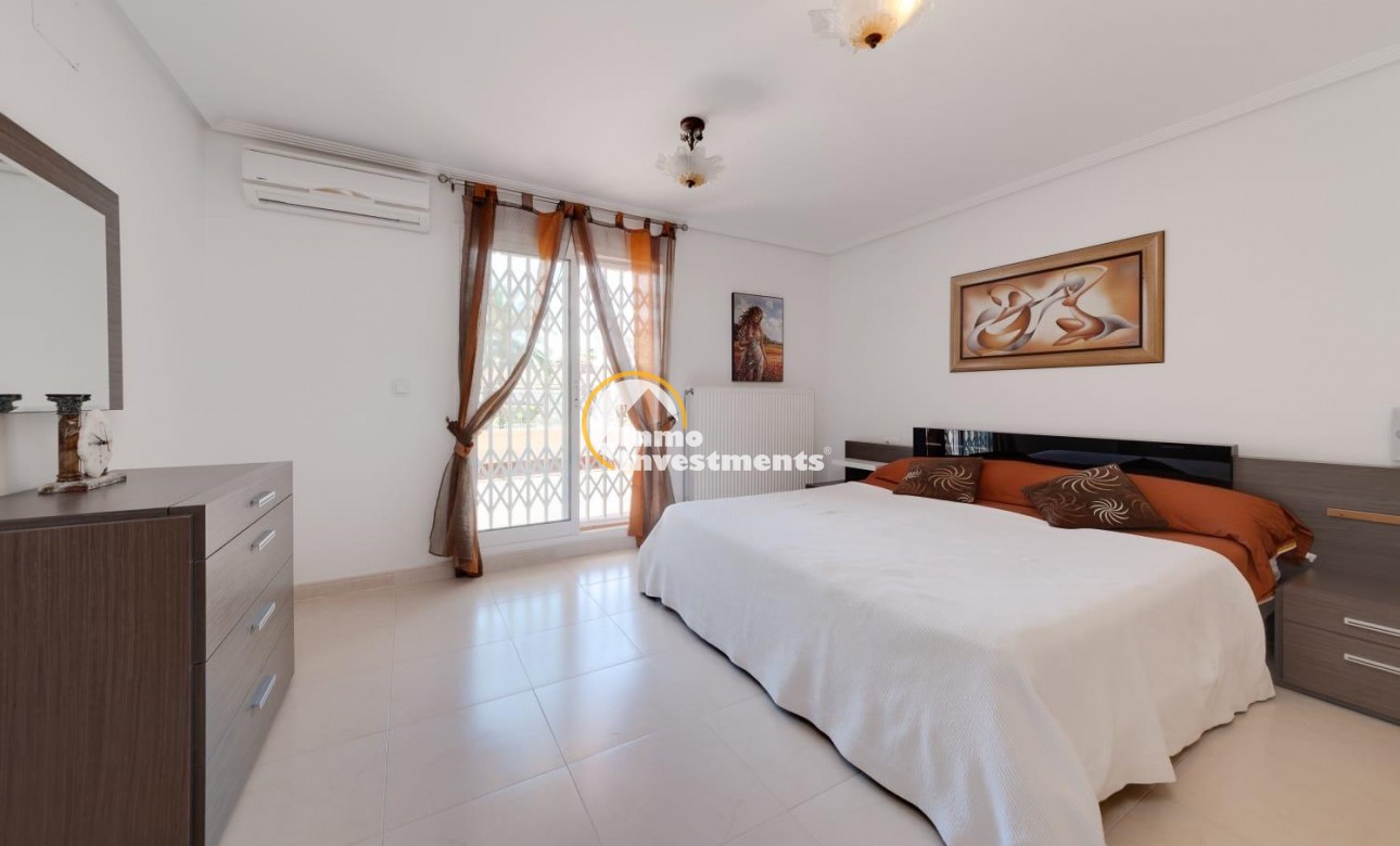 Reventa - Chalet independiente - Orihuela Costa - Punta Prima