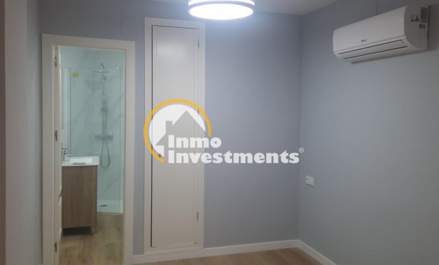 Reventa - Apartamento - Torrevieja - La Mata pueblo