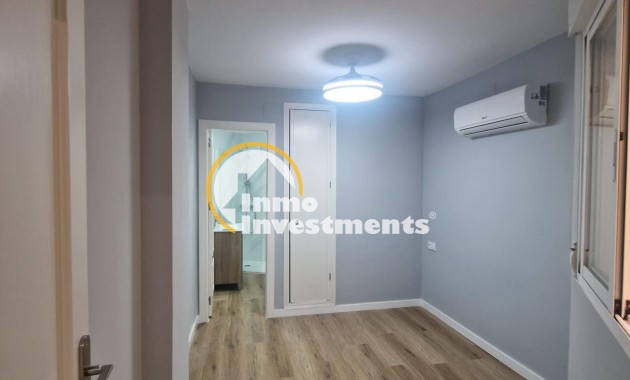 Reventa - Apartamento - Torrevieja - La Mata pueblo