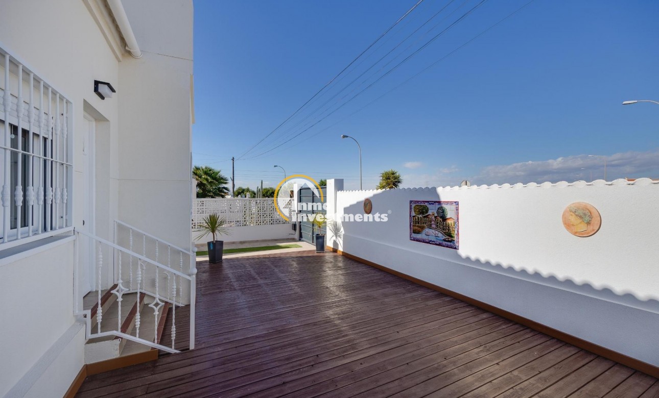 Reventa - Chalet independiente - Torrevieja - San Luis