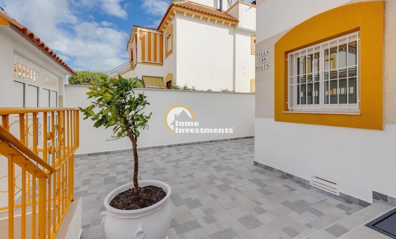 Till salu - Bungalow - Torrevieja - Aguas nuevas 1