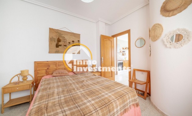 Reventa - Apartamento - Los Montesinos - Pueblo 8