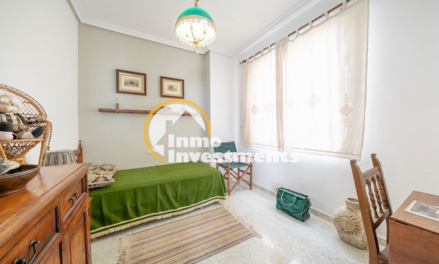 Reventa - Apartamento - Los Montesinos - Pueblo 8