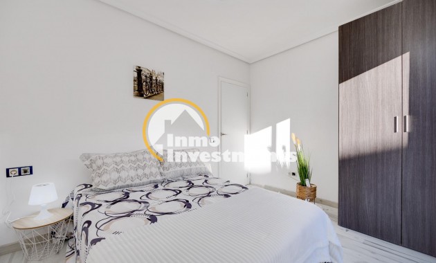 Reventa - Bungalow - Torrevieja - Aguas Nuevas