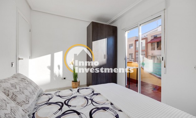 Reventa - Bungalow - Torrevieja - Aguas Nuevas