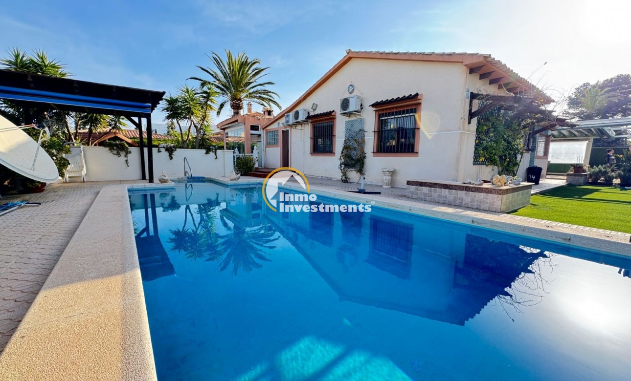 Till salu - Villa - Cabo Roig - Beachside